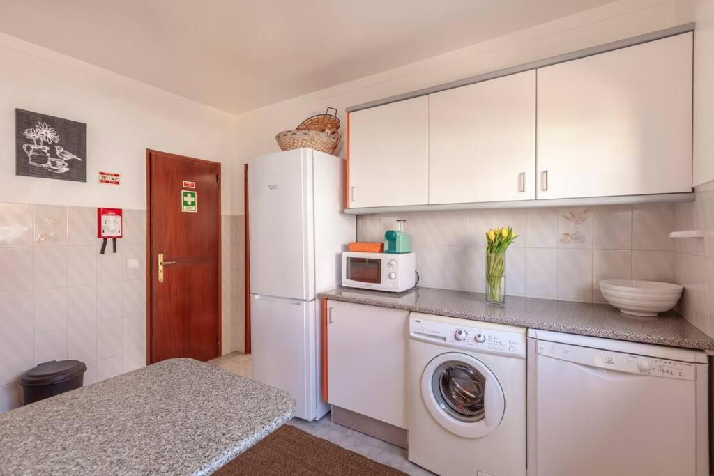 Ninestories Baleal Villa Ferrel  Bagian luar foto